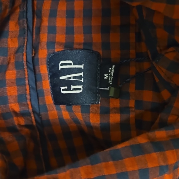NWT GAP red & blue button up shirt medium - Picture 3 of 5